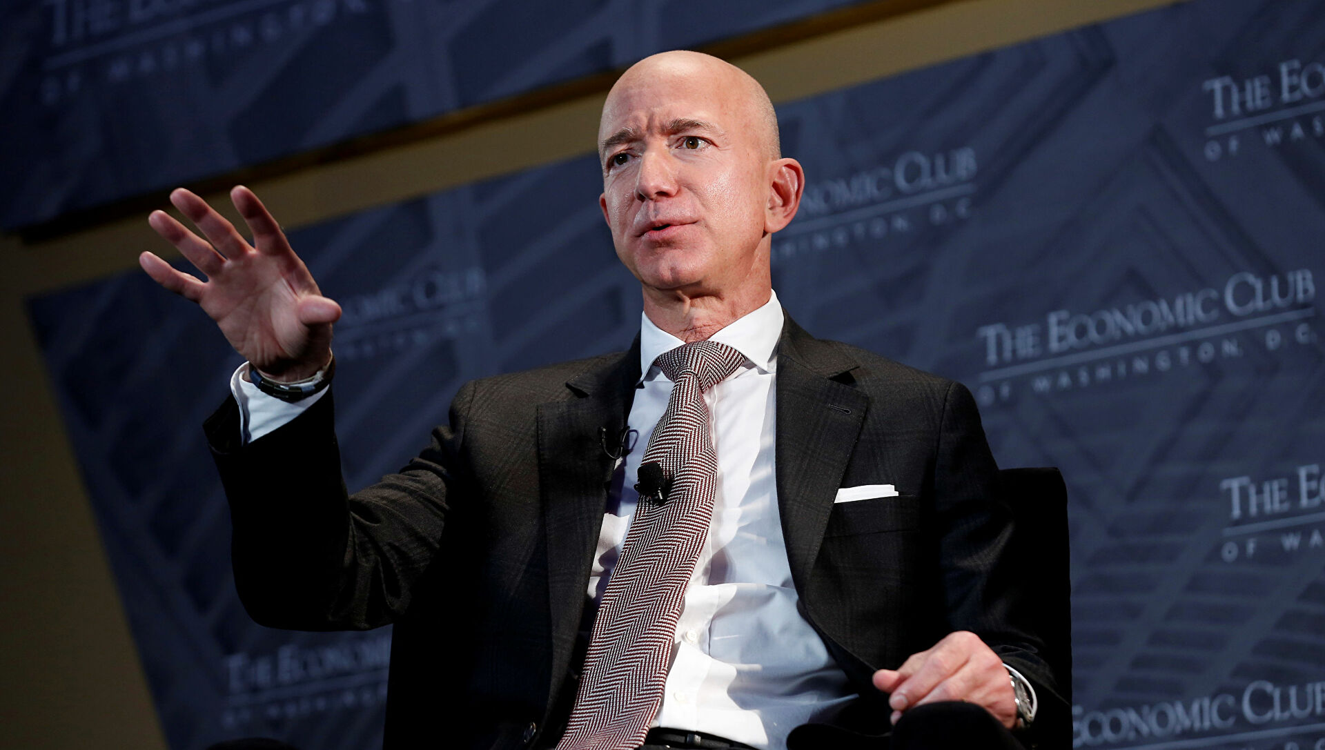 Jeff Bezos - Amazon